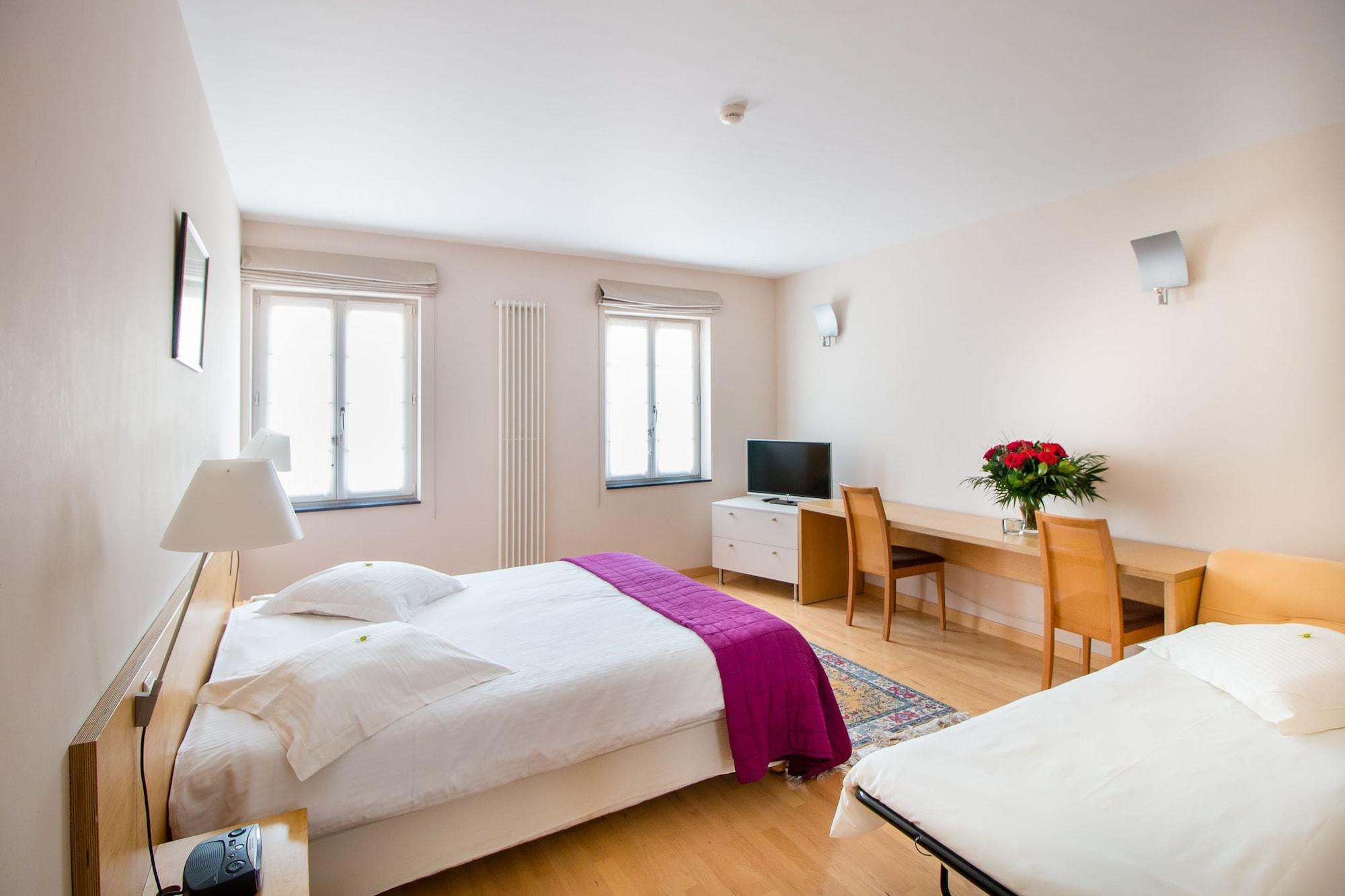 Hotel Au Repos Des Chasseurs Auderghem Exteriör bild