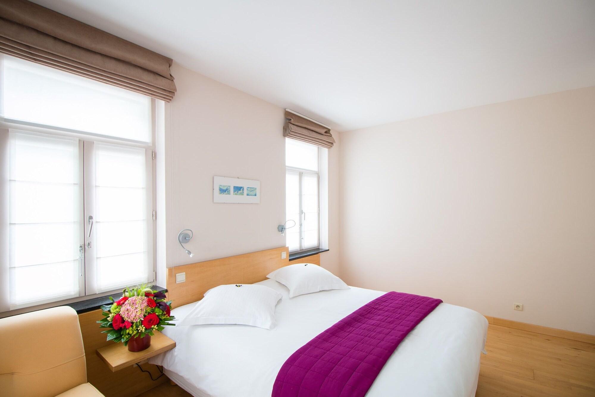 Hotel Au Repos Des Chasseurs Auderghem Exteriör bild